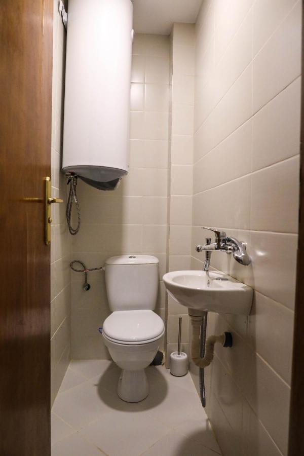 Krichim Apartments,Three-Bedroom, Large Apartment, Top Center Sofia Bagian luar foto